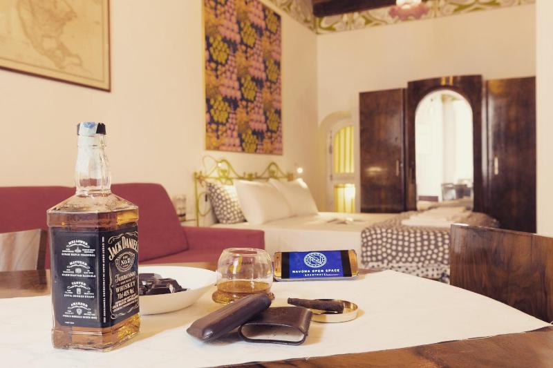 Presidential Apartment with City View image 3