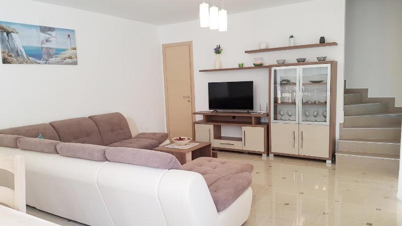 Superior Villa image 2