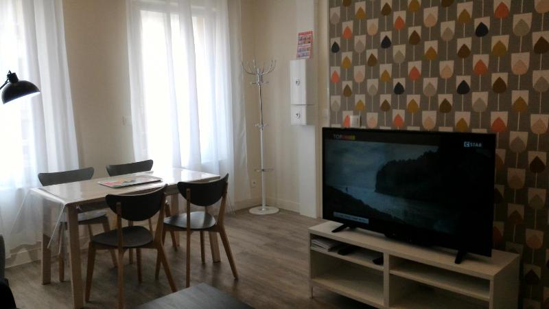 One-Bedroom Apartment 201 image 4