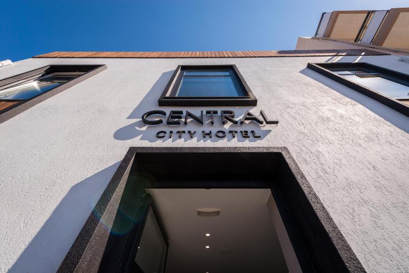Central City Hotel - image 9