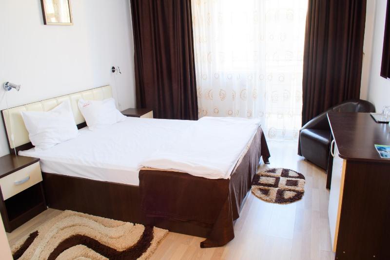Hotel Clas - image 2
