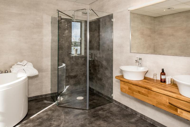 Suite image 3