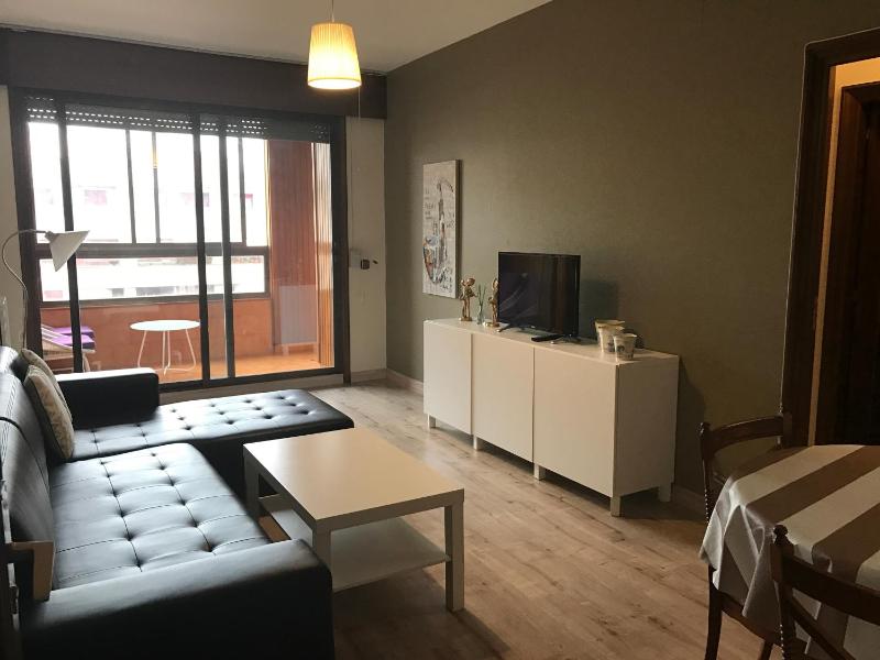 One-Bedroom Apartment image 3