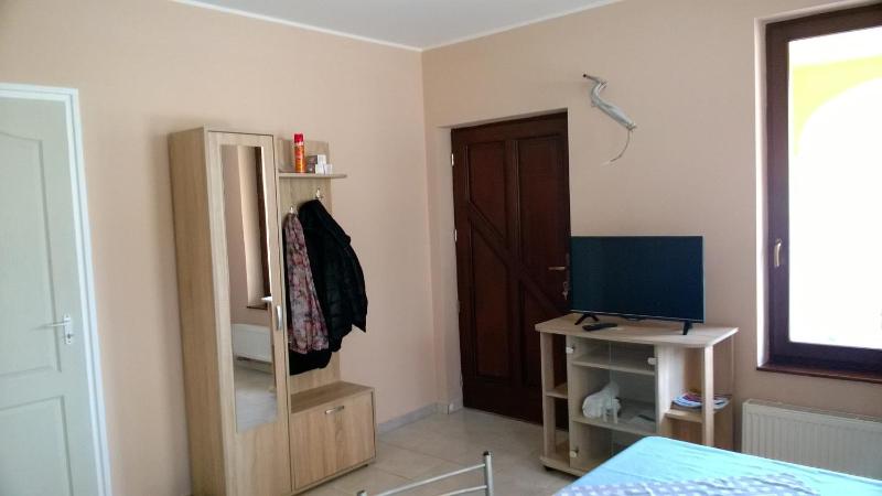 One-Bedroom Apartment - Ground Floor image 4