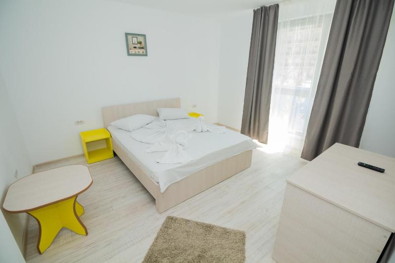 Glam Boutique Hotel - image 7