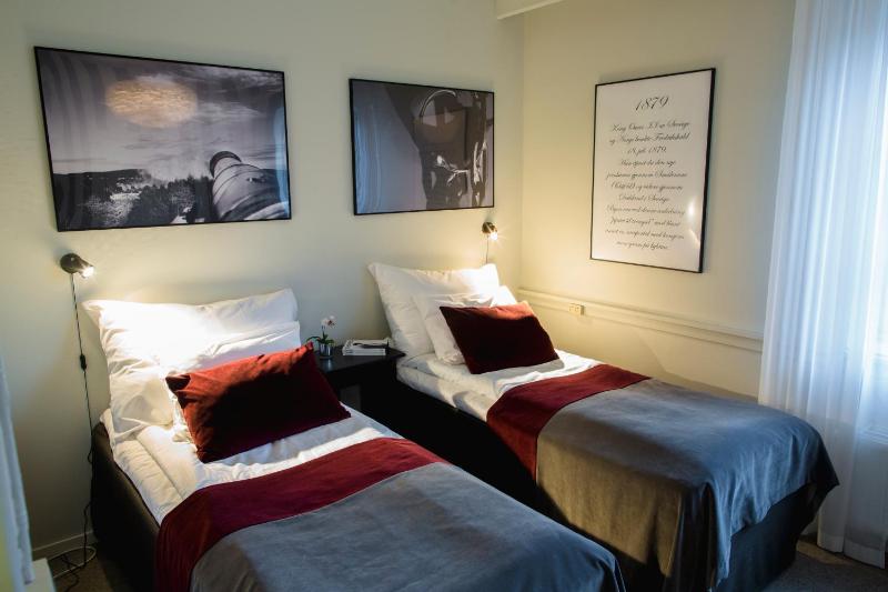 Standard Double or Twin Room image 2
