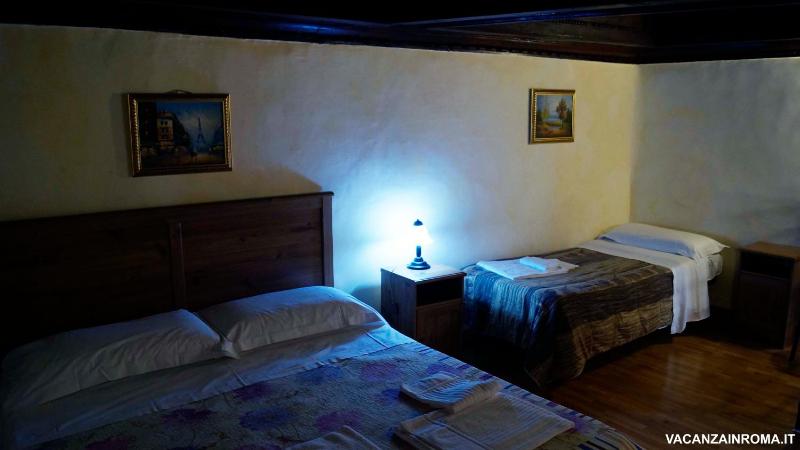 Triple Room with Kitchenette image 4