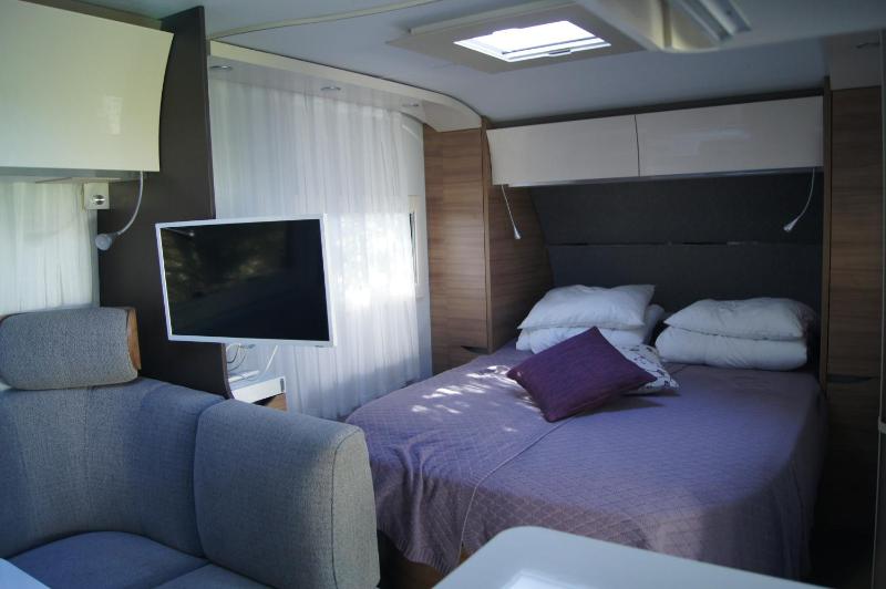 Caravan image 4