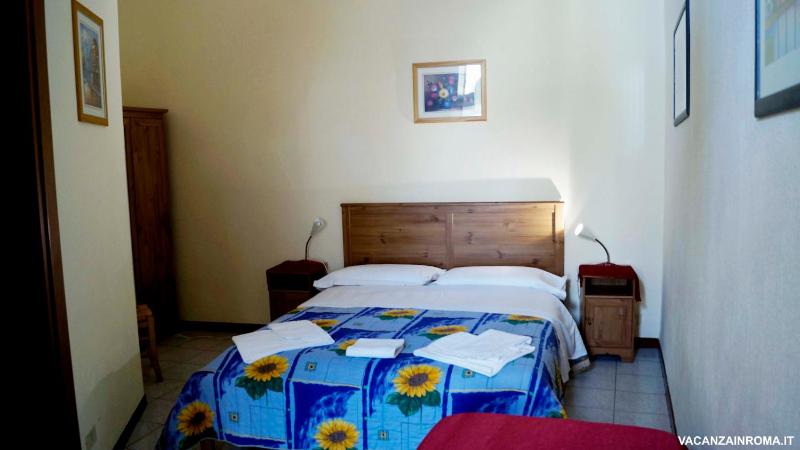 Double or Twin Room image 3