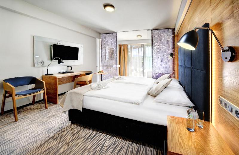 Hotel Galeria Thermal Bešeňová - image 11
