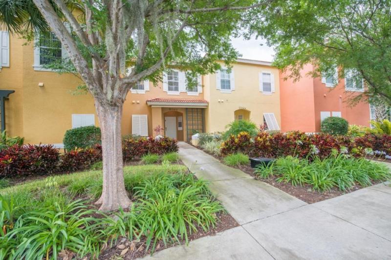Three-Bedroom House image 3