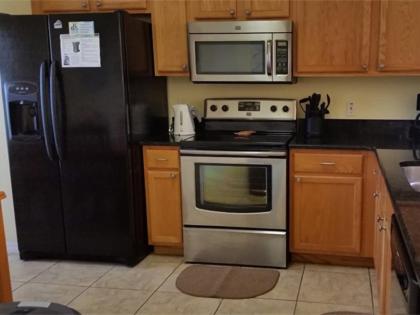 Three-Bedroom House image 2