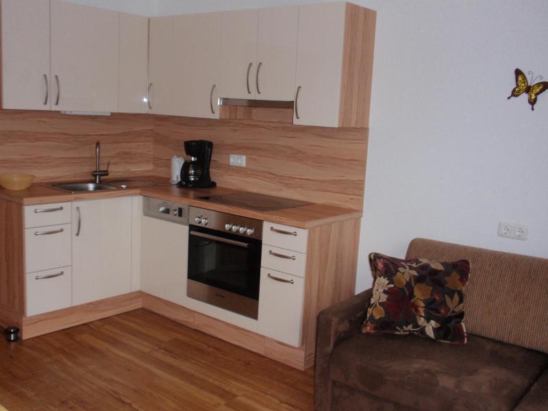One-Bedroom Apartment 4 image 3