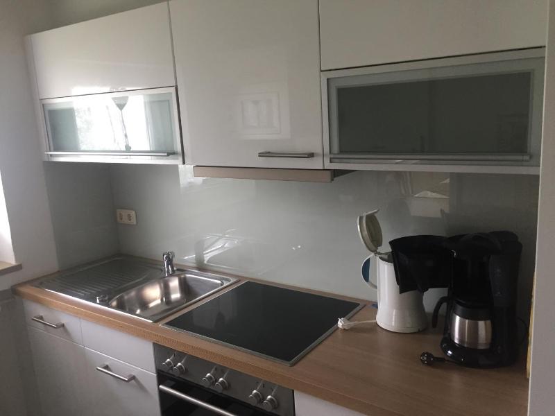 One-Bedroom Apartment image 4