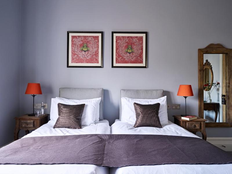 Luxury Double Room image 3