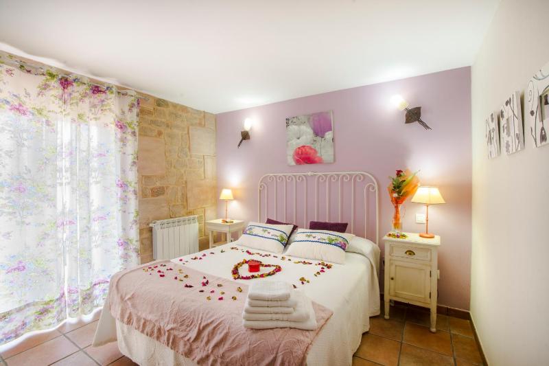 Double Room with Private Bathroom image 1
