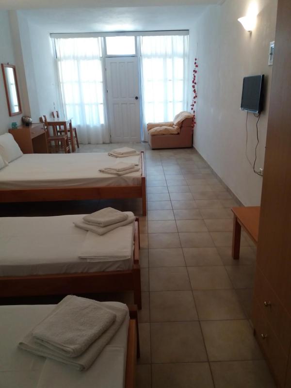 Apartment with Garden View image 3