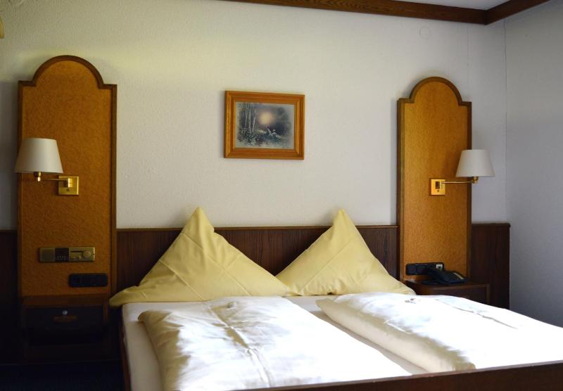 Double Room image 4