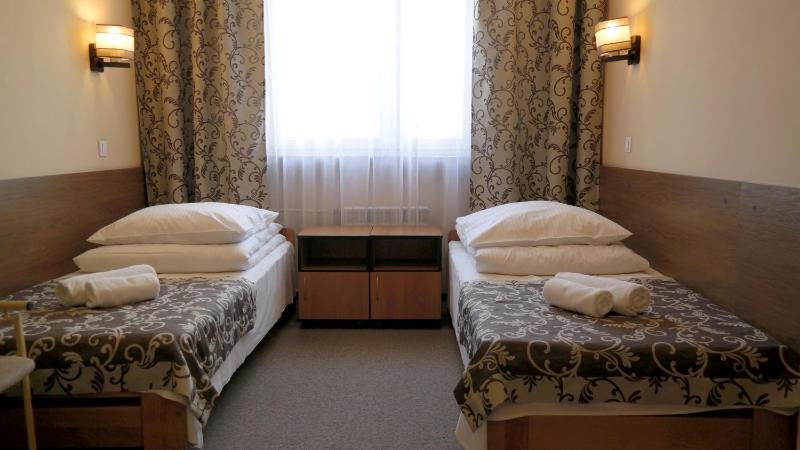 Twin Room image 1