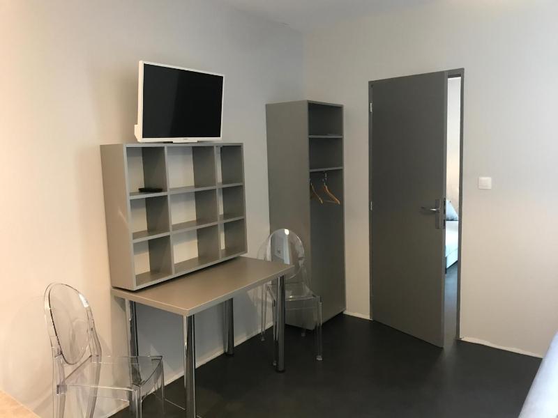 Apartment image 3