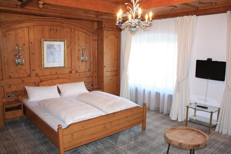Deluxe Family Room image 1