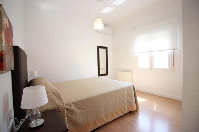 Three-Bedroom Townhouse image 2