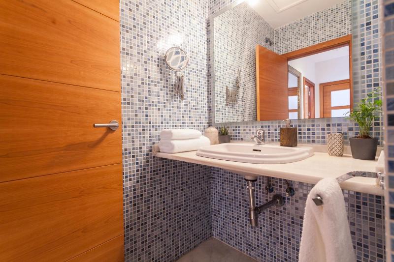 Luxury Rooftop - Space Maison Apartments - image 8
