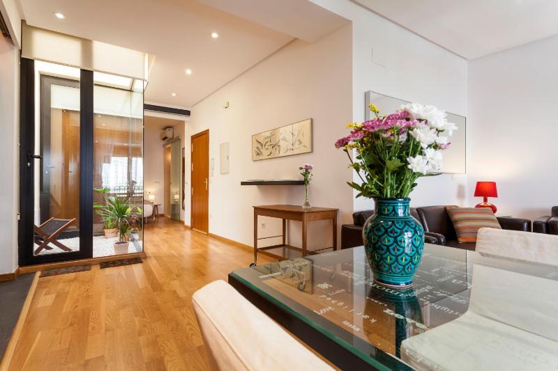 Artist's Charming Design - Space Maison Apartments - image 10