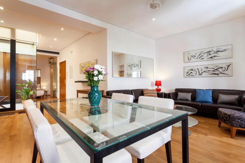 Artist's Charming Design - Space Maison Apartments - image 8