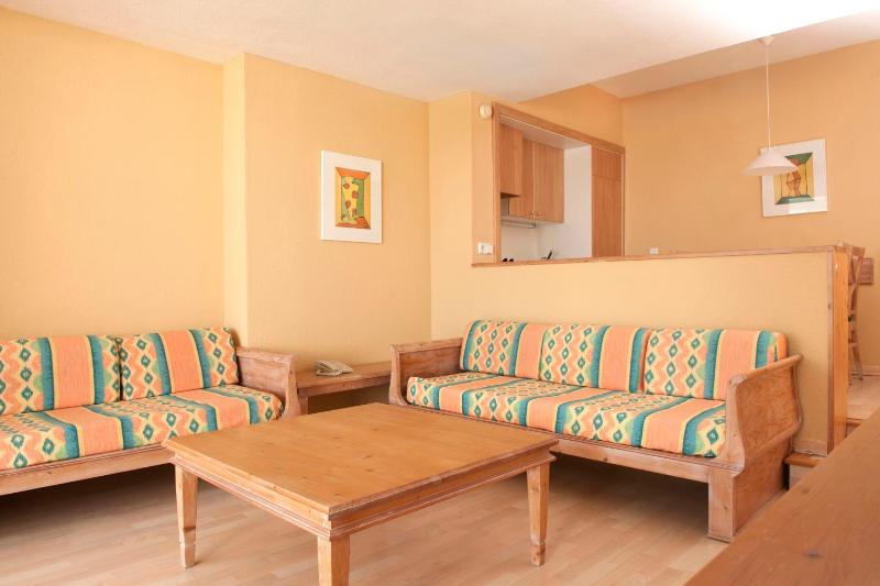 One-Bedroom Apartment (2 Adults + 2 Children) image 2