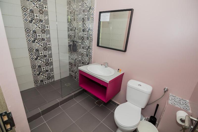 Glam Boutique Hotel - image 4