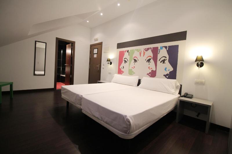 Triple Room image 2