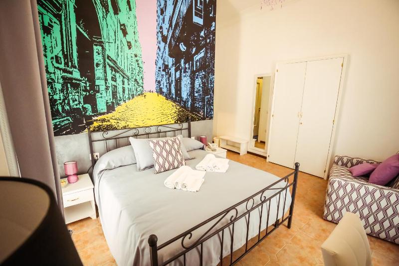 Standard Double Room image 1