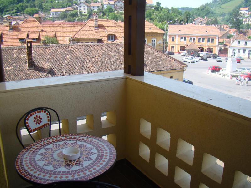 Double Room with Balcony image 4