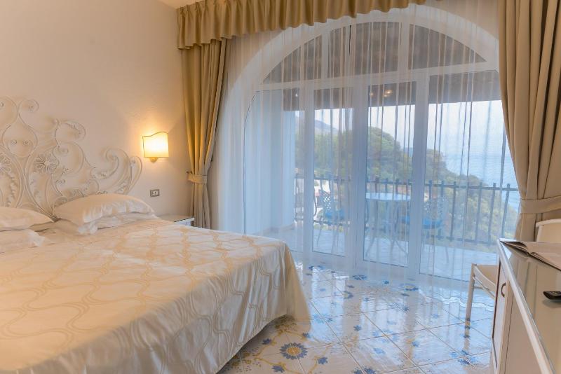 Grand Hotel Le Rocce - image 29