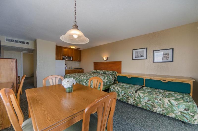 Ocean View Pool Side Suite with Kitchen image 1