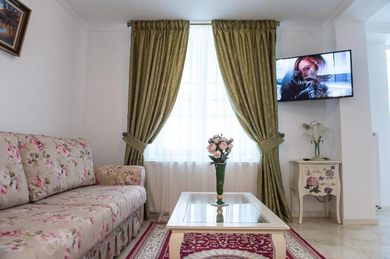 Baroc Deluxe House- Apartment & Room Sibiu Old Town - image 6