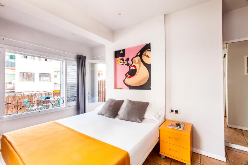 Double or Twin Room with Terrace image 3
