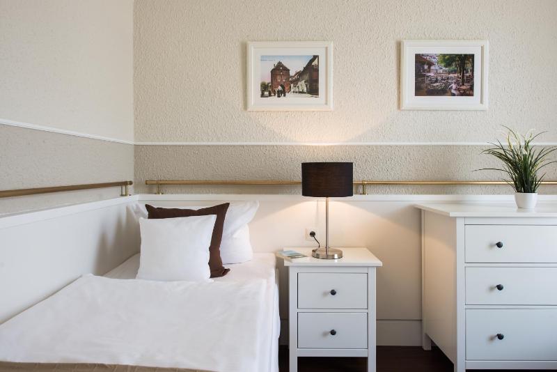 Standard Single Room image 1