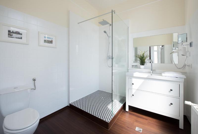 Junior Suite image 2
