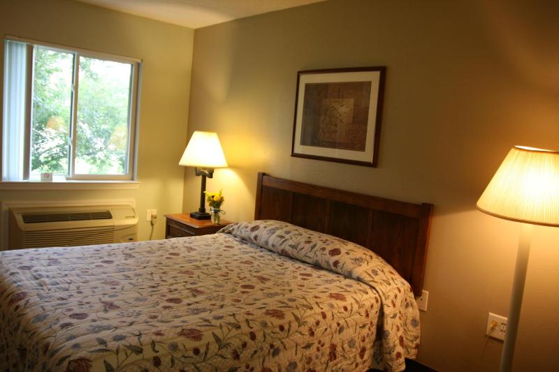 One-Bedroom Suite image 2
