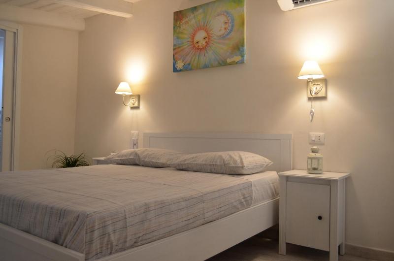 Deluxe Room image 3