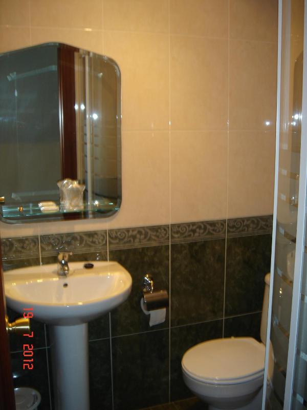 Double or Twin Room image 2