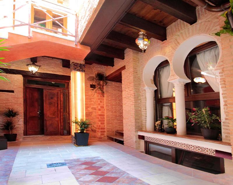 Apartamentos Alcantara - image 11