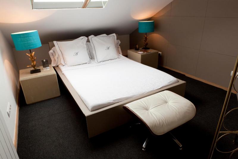 Abalú Collection Suites Gran Via - image 13