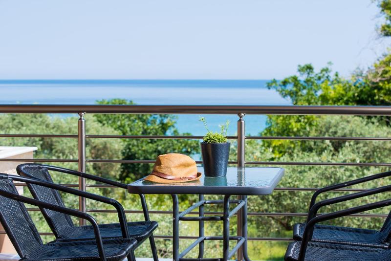 Family Room with Sea View image 1
