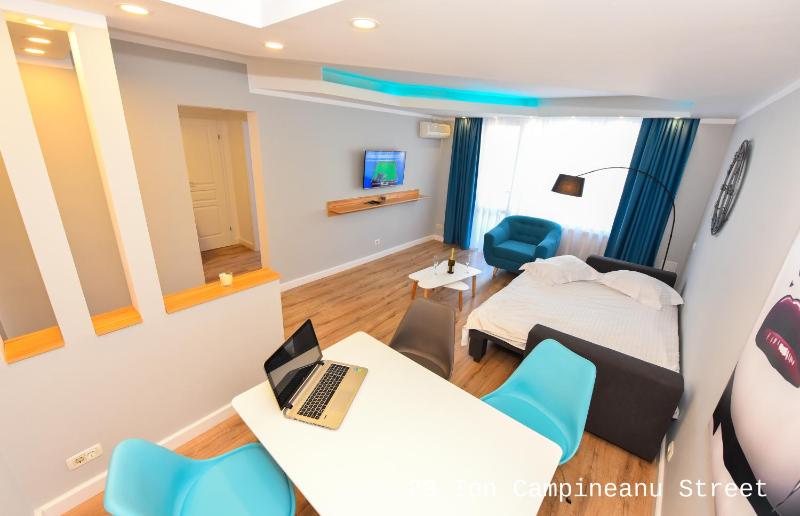 Apartment with Balcony image 4