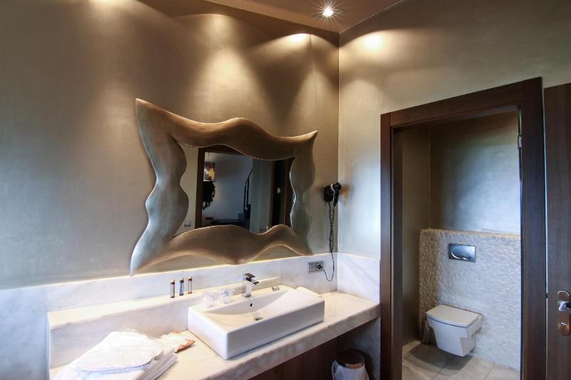 Suite image 3