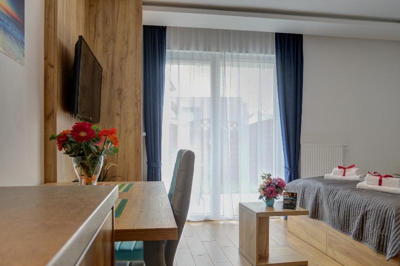 Studio Apartment image 3