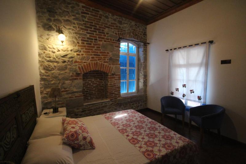 Deluxe Room image 2